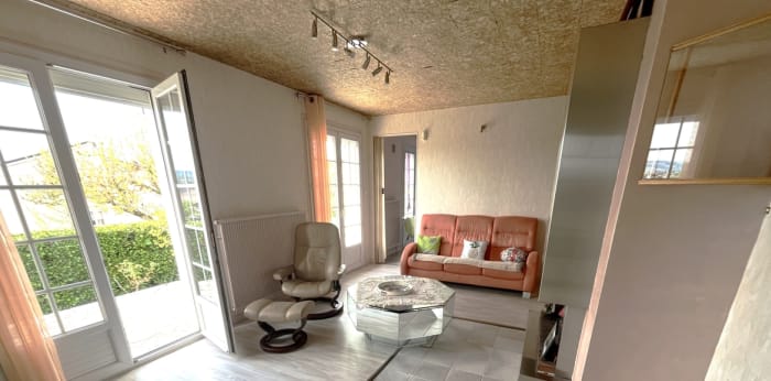 Image 2 sur 12 - Maison/villa  ·  Vente · Issoire (63500) · 5 pièces · 95m²