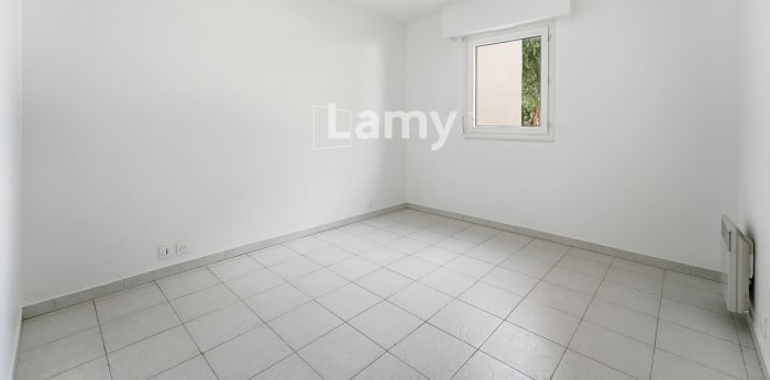 Image 2 sur 10 - Appartement  ·  Vente · Nice (06200) · 3 pièces · 72m²