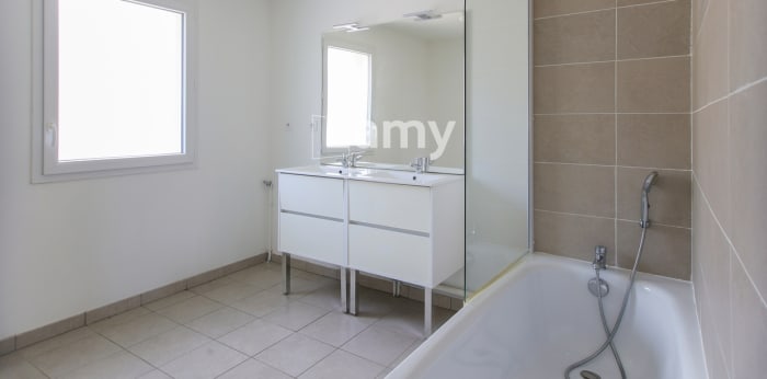 Image 11 sur 12 - Maison/villa  ·  Vente · La Roche Sur Yon (85000) · 4 pièces · 86m²