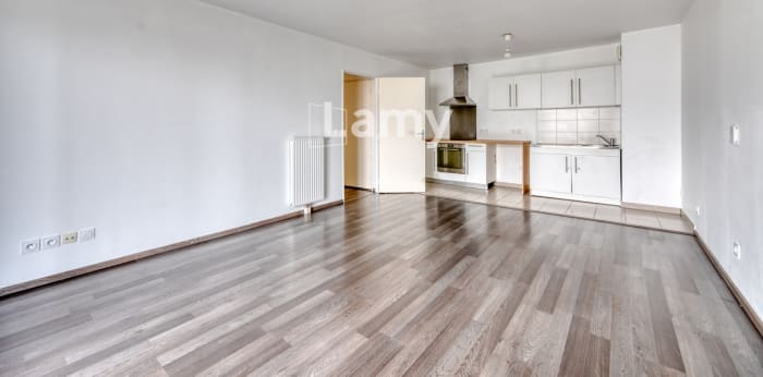 Image 2 sur 6 - Appartement  ·  Vente · Bordeaux (33300) · 4 pièces · 78m²