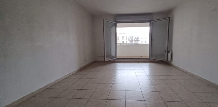 Image 1 sur 5 - Appartement  ·  Vente · Avignon (84000) · 2 pièces · 48m²