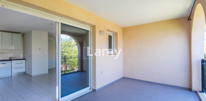 Image 7 sur 10 - Appartement  ·  Vente · Mallemort (13370) · 3 pièces · 57m²
