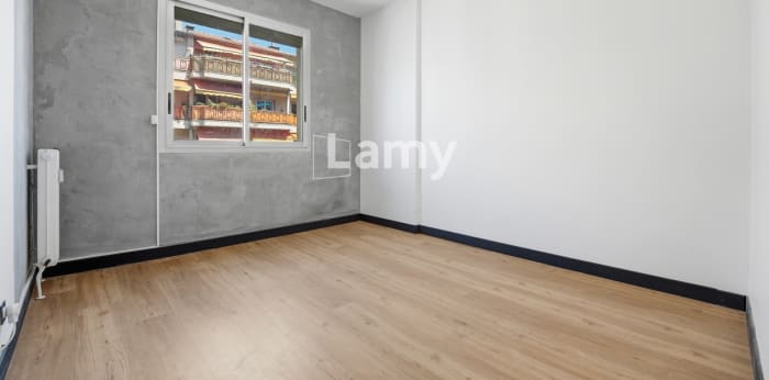 Image 6 sur 8 - Appartement  ·  Vente · Nice (06100) · 4 pièces · 82m²