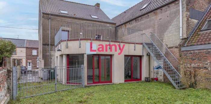 Image 1 sur 8 - Maison/villa  ·  Vente · Famars (59300) · 5 pièces · 200m²