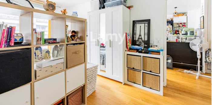 Image 9 sur 11 - Appartement  ·  Vente · Paris (75019) · 2 pièces · 51m²