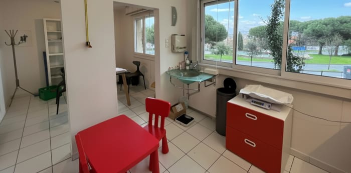 Image 2 sur 14 - Local  ·  Vente · Toulouse (31500) · 5 pièces · 64m²