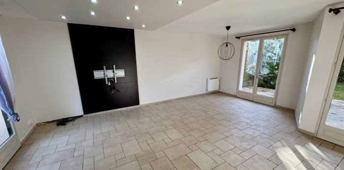 Image 3 sur 19 - Maison/villa  ·  Vente · Deuil La Barre (95170) · 5 pièces · 110m²