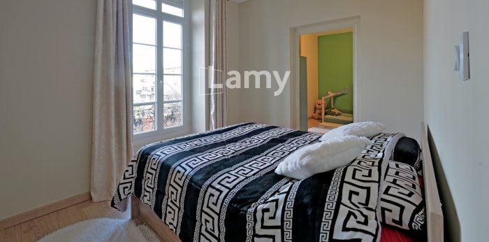 Image 7 sur 15 - Maison/villa  ·  Vente · Nimes (30000) · 8 pièces · 185m²