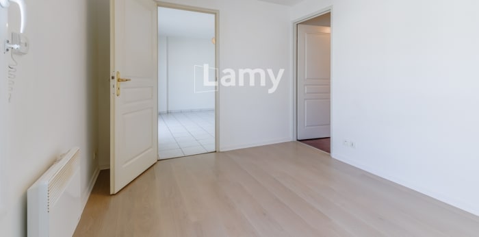 Image 6 sur 8 - Appartement  ·  Vente · Les Sables D Olonne (85100) · 2 pièces · 45m²