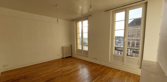 Image 2 sur 9 - Appartement  ·  Vente · Creil (60100) · 4 pièces · 84m²