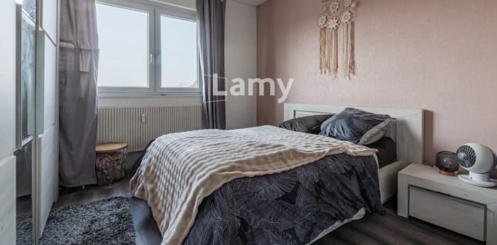 Image 5 sur 9 - Appartement  ·  Vente · Haguenau (67500) · 2 pièces · 73m²