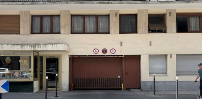 Image 2 sur 9 - Parking/box  ·  Vente · Paris (75017) · 12m²