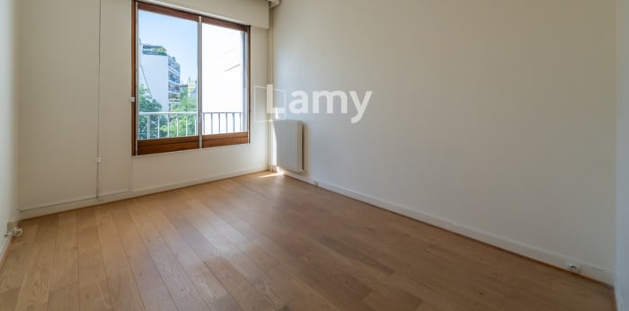 Image 6 sur 11 - Appartement  ·  Vente · Paris (75016) · 3 pièces · 93m²