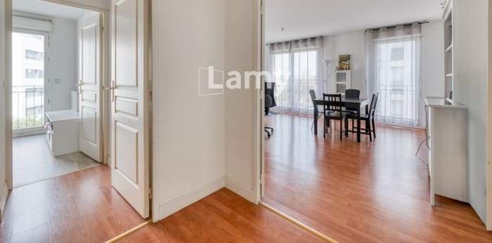 Image 11 sur 14 - Appartement  ·  Vente · Bordeaux (33300) · 2 pièces · 58m²