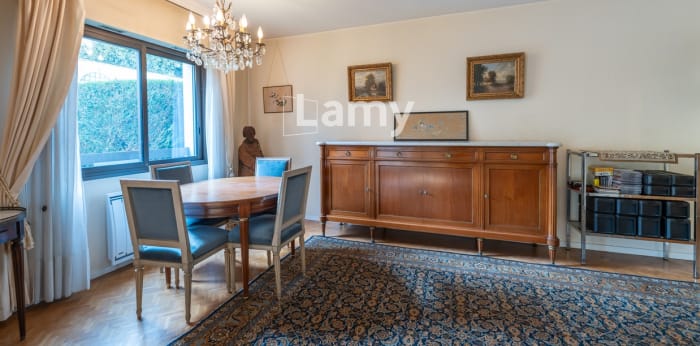 Image 8 sur 13 - Appartement  ·  Vente · Bourg La Reine (92340) · 4 pièces · 92m²
