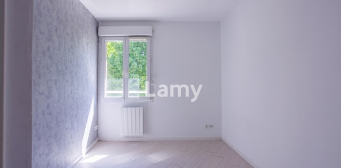 Image 5 sur 11 - Appartement  ·  Vente · Valenciennes (59300) · 2 pièces · 49m²