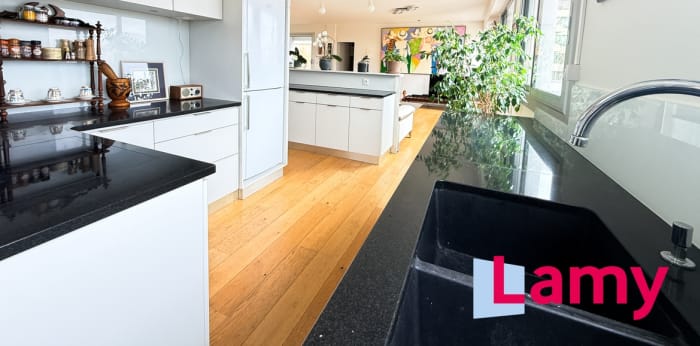 Image 5 sur 18 - Appartement  ·  Vente · Toulouse (31400) · 5 pièces · 160m²