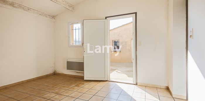 Image 7 sur 13 - Maison/villa  ·  Vente · Orange (84100) · 5 pièces · 107m²