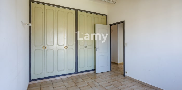 Image 11 sur 13 - Maison/villa  ·  Vente · Orange (84100) · 5 pièces · 107m²