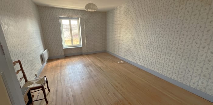 Image 7 sur 14 - Maison/villa  ·  Vente · Montpeyroux (63114) · 5 pièces · 95m²