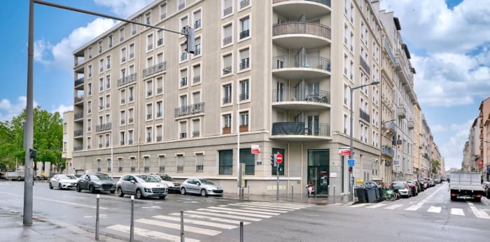 Image 1 sur 6 - Appartement  ·  Vente · Lyon (69007) · 1 pièce · 18m²