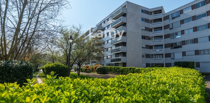 Image 1 sur 13 - Appartement  ·  Vente · Rueil Malmaison (92500) · 2 pièces · 52m²