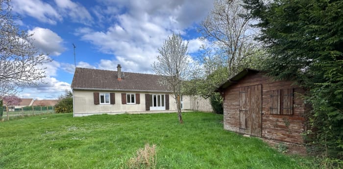 Image 1 sur 10 - Maison/villa  ·  Vente · Ferrieres En Gatinais (45210) · 4 pièces · 94m²