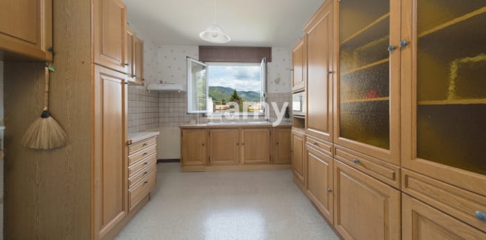 Image 4 sur 8 - Appartement  ·  Vente · Digne Les Bains (04000) · 4 pièces · 71m²