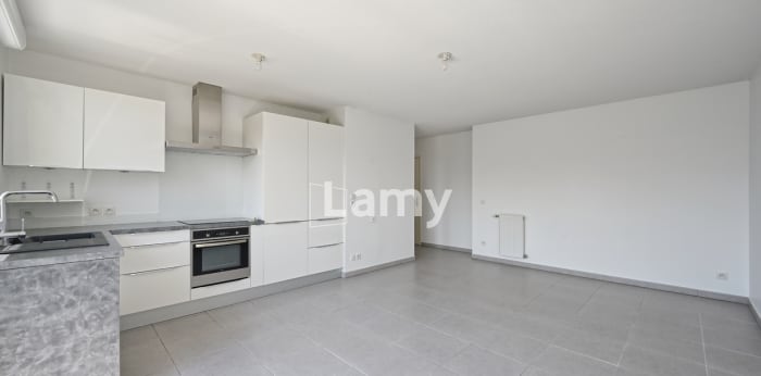 Image 8 sur 12 - Appartement  ·  Vente · Coublevie (38500) · 2 pièces · 47m²