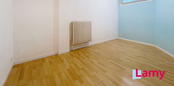 Image 4 sur 10 - Local  ·  Vente · Aix En Provence (13100) · 3 pièces · 69m²