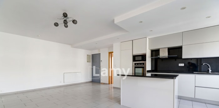 Image 2 sur 12 - Appartement  ·  Vente · Reims (51100) · 3 pièces · 66m²