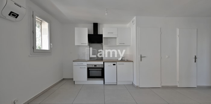 Image 5 sur 12 - Appartement  ·  Vente · Nimes (30000) · 2 pièces · 44m²