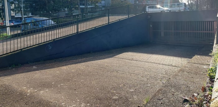 Image 1 sur 2 - Parking/box  ·  Vente · Merignac (33700) · 15m²