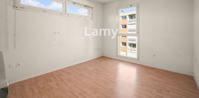 Image 6 sur 11 - Appartement  ·  Vente · Villeurbanne (69100) · 1 pièce · 18m²