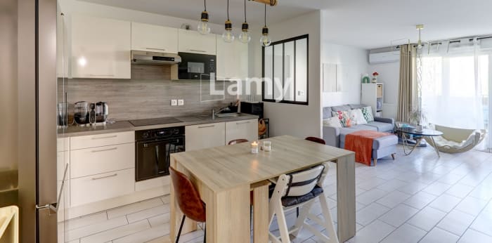 Image 3 sur 12 - Appartement  ·  Vente · Clermont Ferrand (63100) · 4 pièces · 79m²