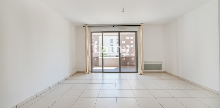 Image 2 sur 12 - Appartement  ·  Vente · Aix En Provence (13100) · 3 pièces · 66m²