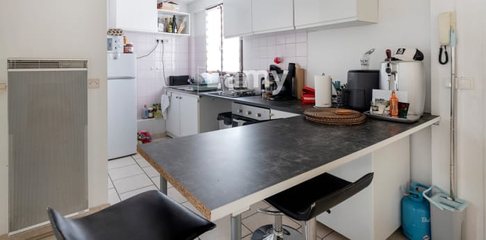 Image 21 sur 21 - Immeuble  ·  Vente · Linas (91310) · 200m²