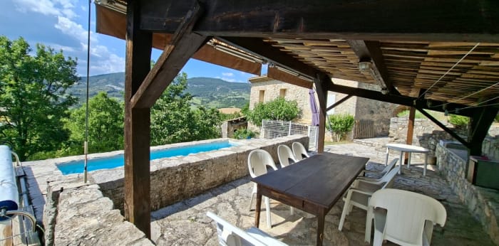 Image 1 sur 16 - Maison/villa  ·  Vente · Sisteron (04200) · 7 pièces · 180m²