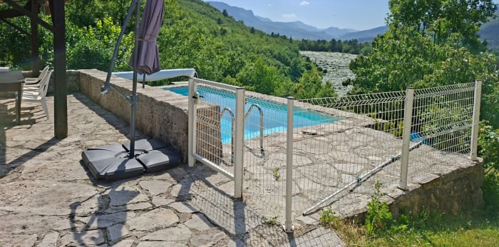 Image 3 sur 16 - Maison/villa  ·  Vente · Sisteron (04200) · 7 pièces · 180m²