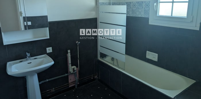 Image 7 sur 16 - Maison/villa  ·  Vente · Theix Noyalo (56450) · 5 pièces · 103m²