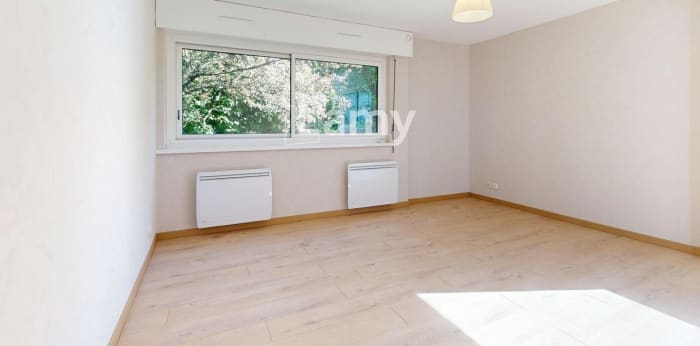 Image 2 sur 6 - Appartement  ·  Vente · Besancon (25000) · 1 pièce · 31m²