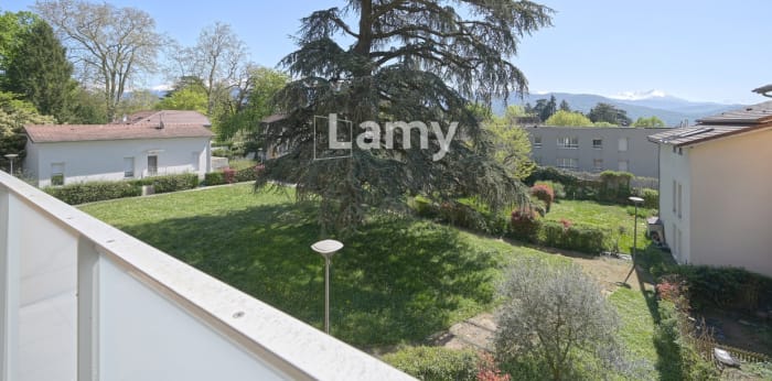 Image 1 sur 16 - Appartement  ·  Vente · La Tronche (38700) · 4 pièces · 87m²