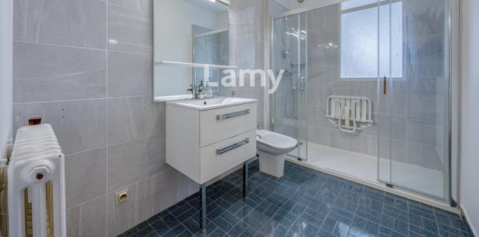 Image 8 sur 11 - Appartement  ·  Vente · Annecy (74960) · 5 pièces · 116m²