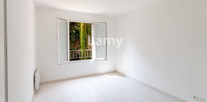 Image 10 sur 11 - Appartement  ·  Vente · Antibes (06600) · 2 pièces · 51m²