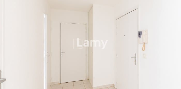Image 8 sur 11 - Appartement  ·  Vente · Antibes (06600) · 2 pièces · 51m²