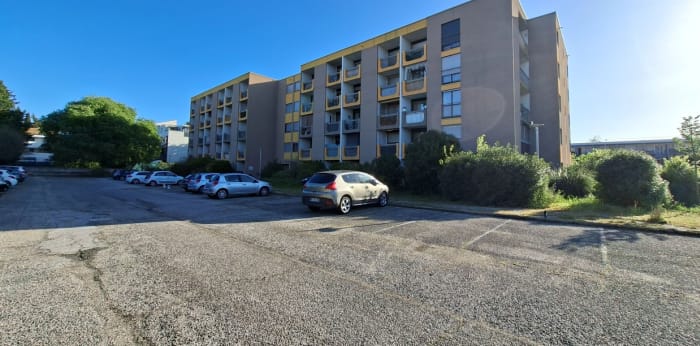 Image 1 sur 5 - Parking/box  ·  Vente · Nimes (30900) · 5m²