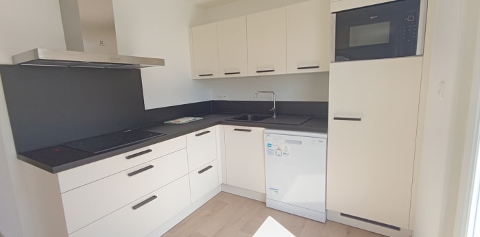 Image 2 sur 15 - Maison/villa  ·  Vente · Vieux Boucau Les Bains (40480) · 9 pièces · 203m²