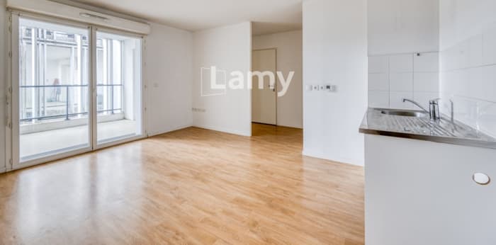 Image 10 sur 17 - Appartement  ·  Vente · Cenon (33150) · 2 pièces · 42m²
