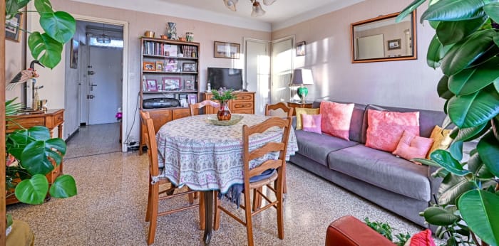 Image 1 sur 8 - Appartement  ·  Vente · Nimes (30000) · 2 pièces · 43m²