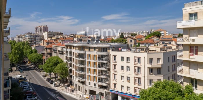 Image 11 sur 13 - Appartement  ·  Vente · Marseille (13005) · 3 pièces · 86m²